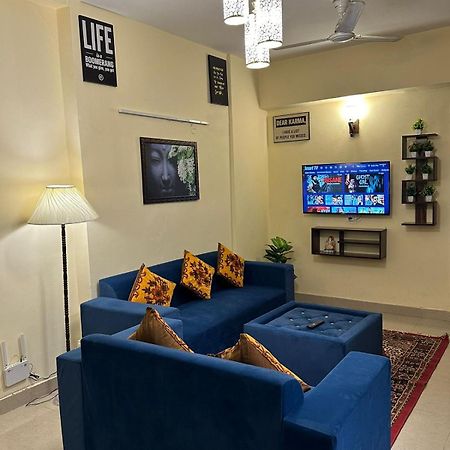 Ferienwohnung Royal Ambience Ghaziabad Exterior foto