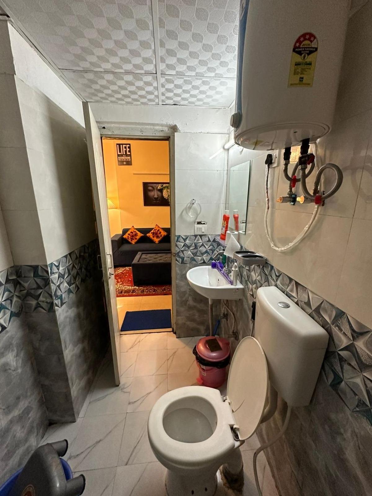 Ferienwohnung Royal Ambience Ghaziabad Exterior foto