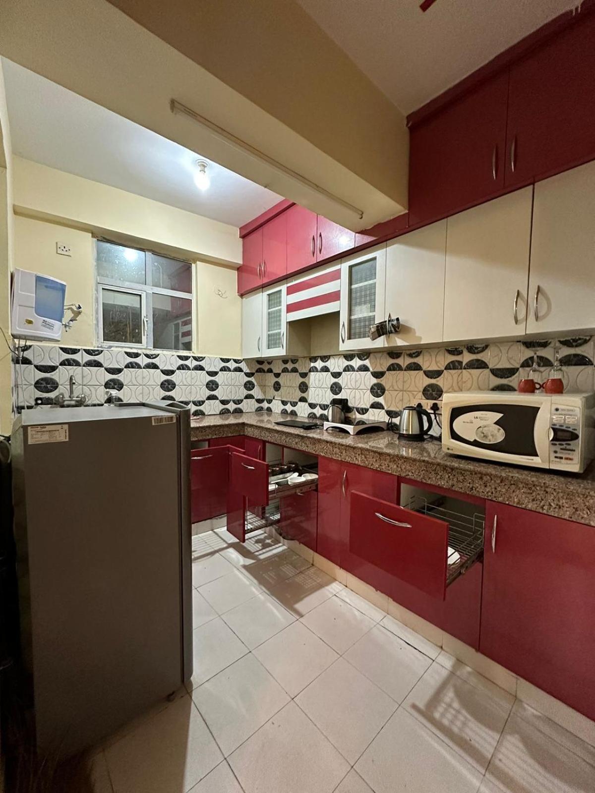 Ferienwohnung Royal Ambience Ghaziabad Exterior foto